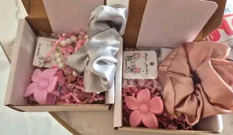 Hair Accessories &amp; Jewelry Gift Set