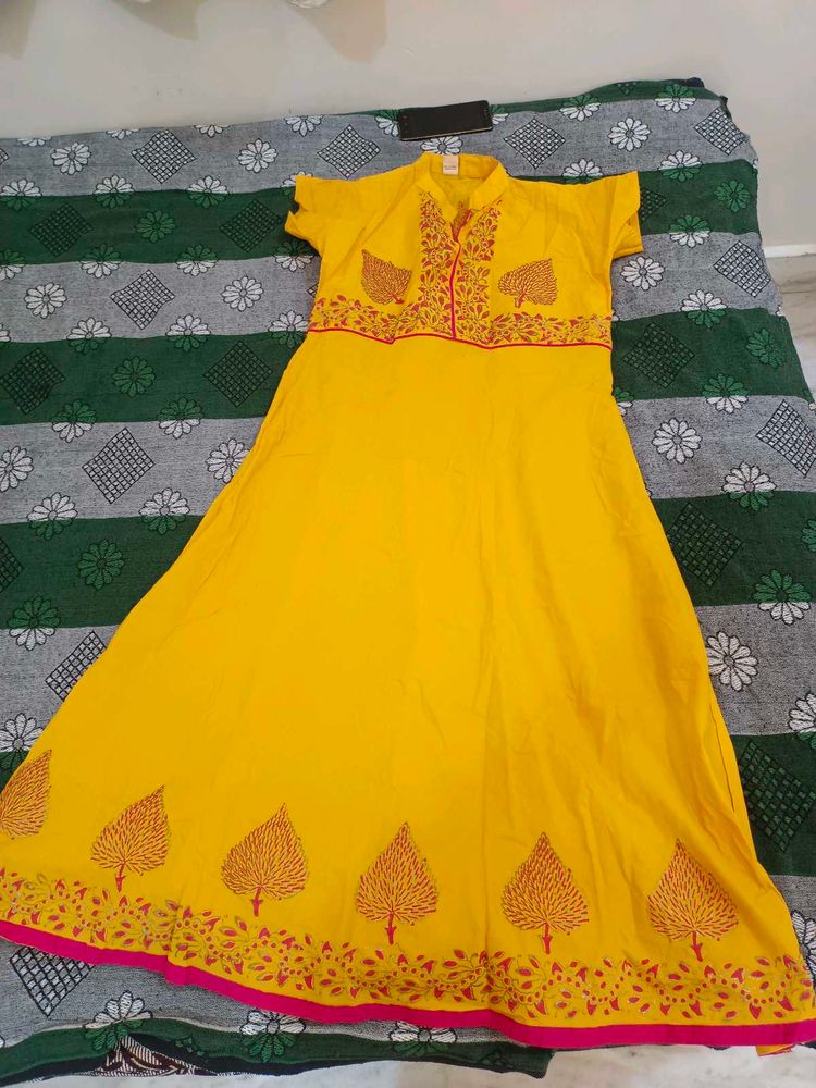 Elegant Yellow Anarkali Kurta