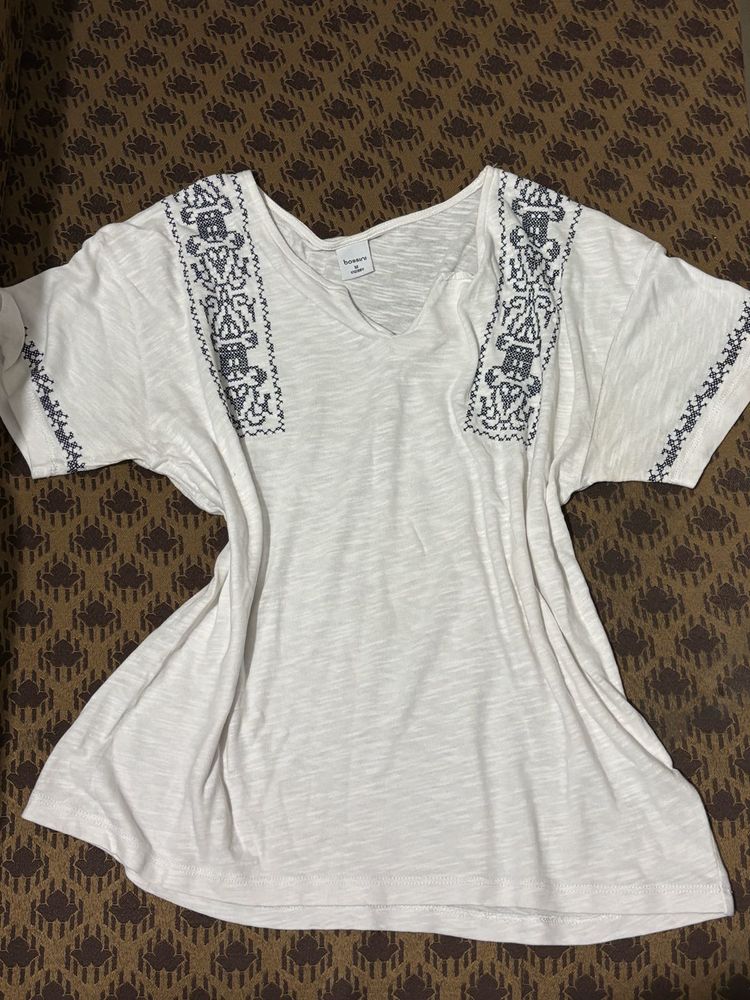 elegant white top 🤍