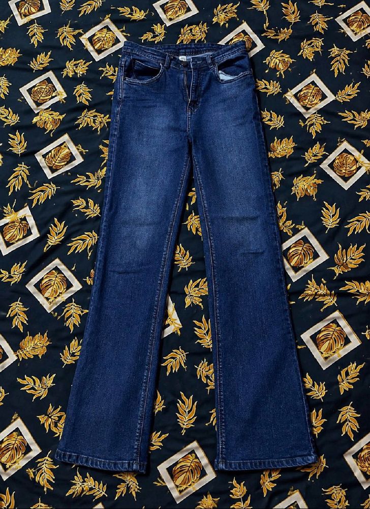 Women’s High Rise Fitted Jeans