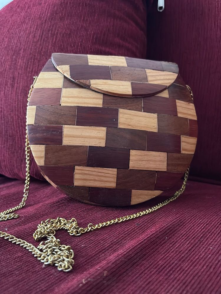 Wood sling bag
