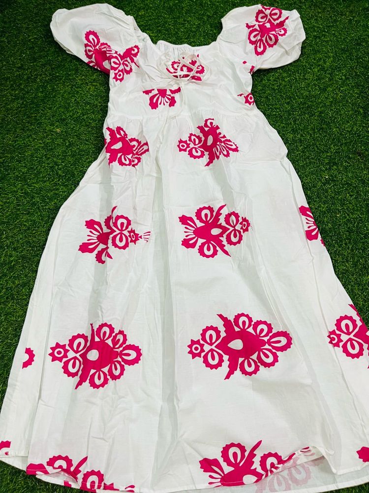 Beautiful White &amp; Pink Floral Maxi Dress