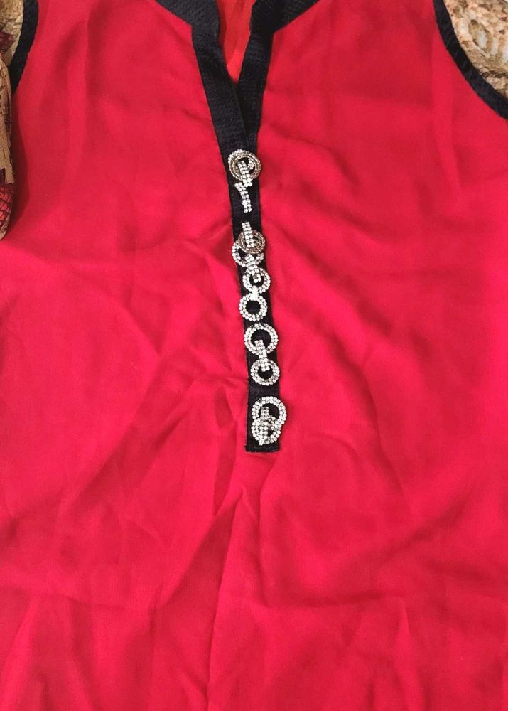Red Kurti