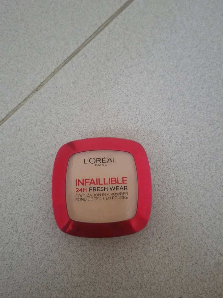 L'Oreal Infallible 24H Fresh WearPowderFoundatio