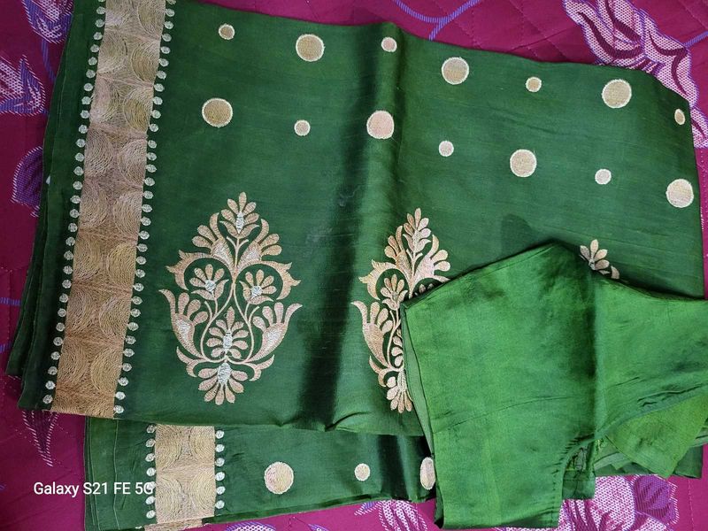 Banaras Type Nice Green Saree