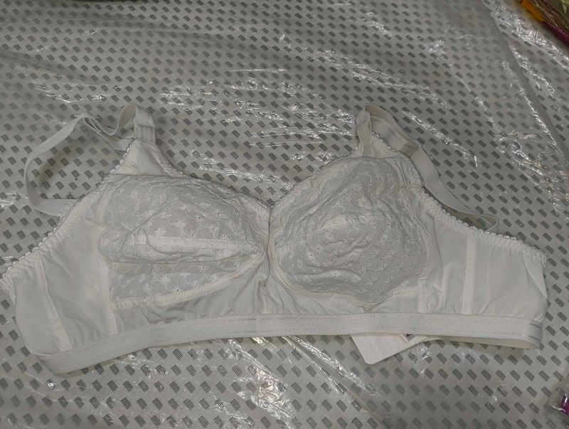 40 D Non Padded Fully Covered Bra