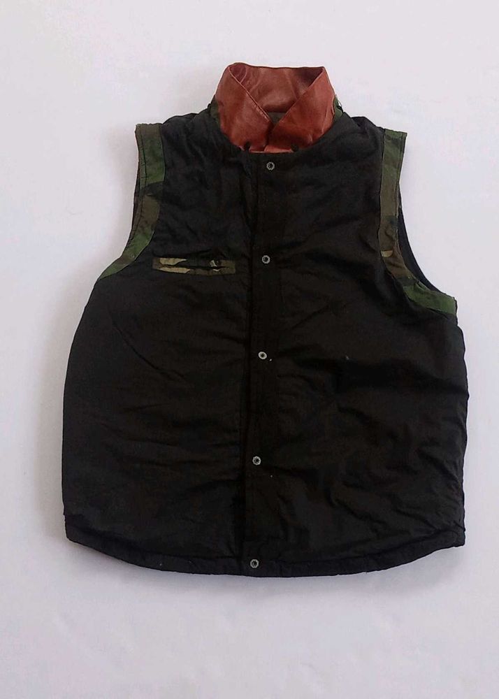 Stylish Men's Sleeveless Jacket