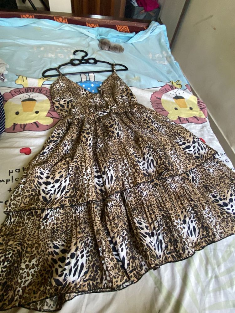 Chic Leopard Print Tiered Mini Dress