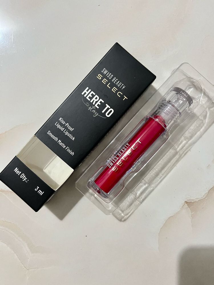 Swiss Beauty Liquid Lipstick - Red