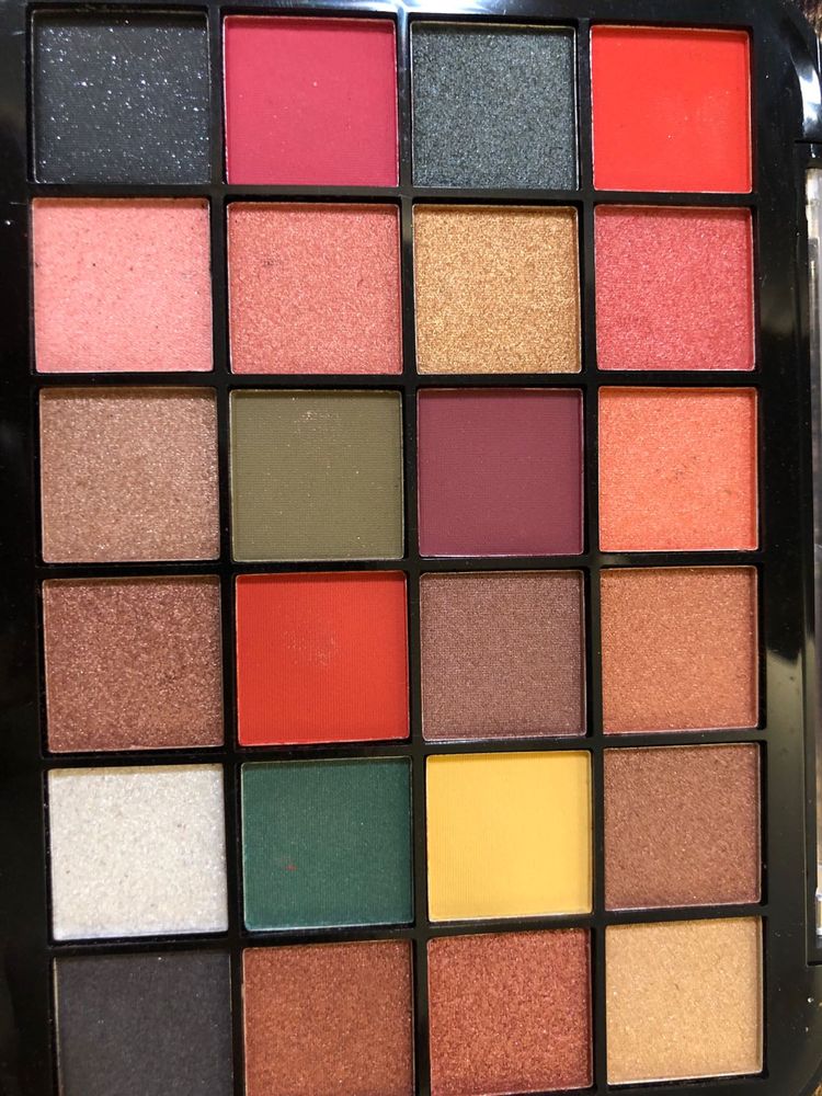 Versatile Eyeshadow Palette