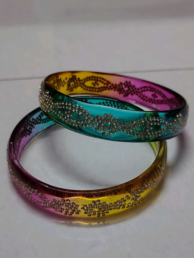 Multicolour glass bangles