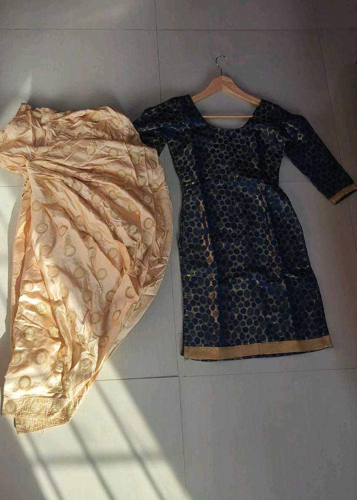Elegant Blue &amp; Gold Polka Dot Kurta