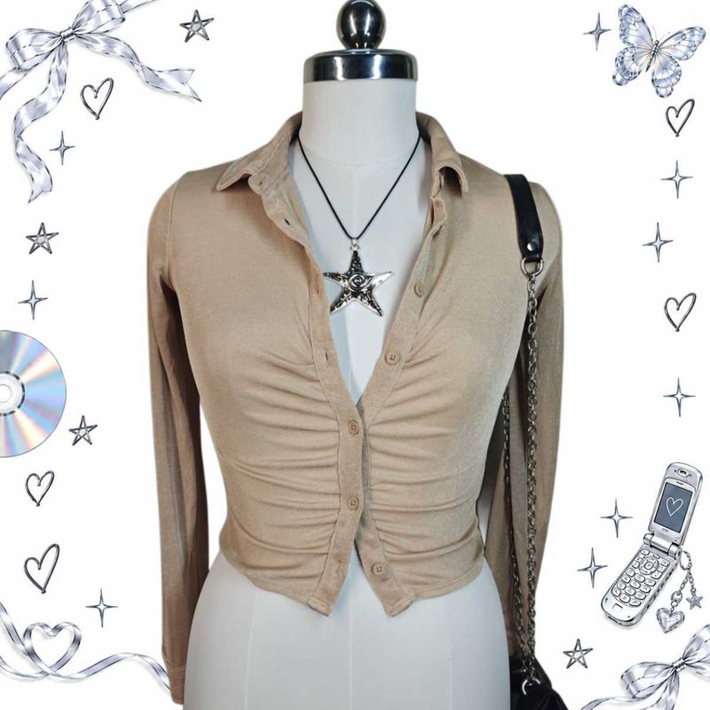 H&amp;m Ruched Button-Up Long Sleeve Top