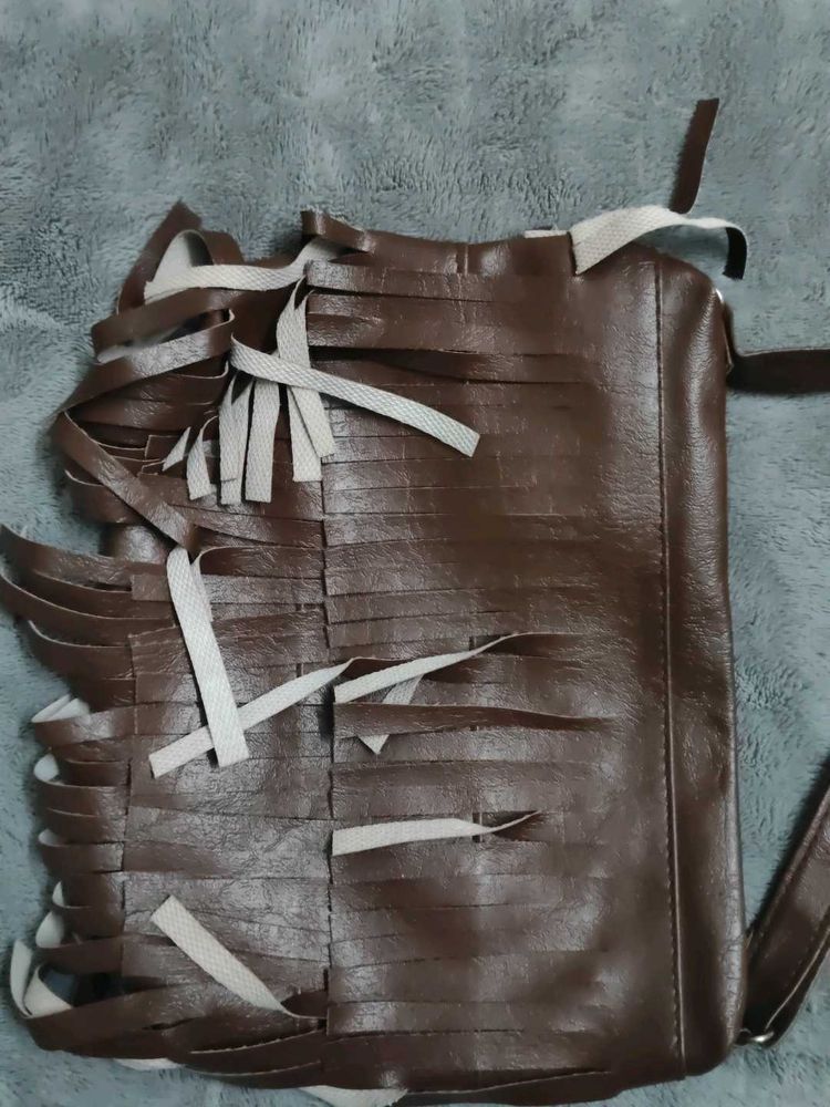 Fringe Detail Shoulder Bag