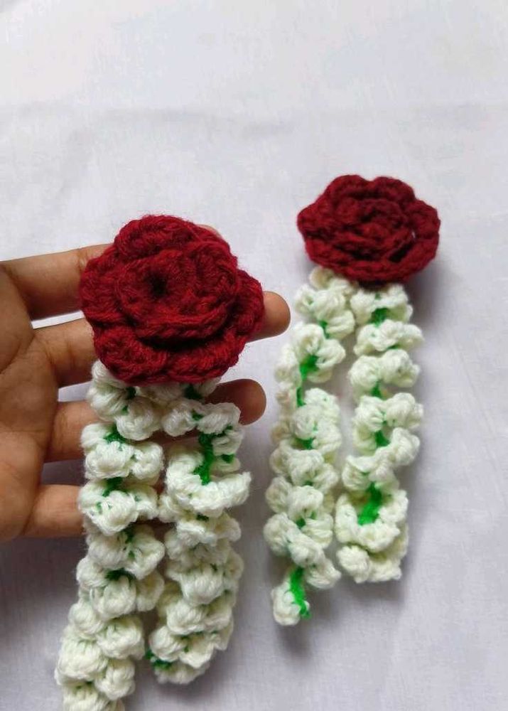 Handmade Crochet Rose Garland
