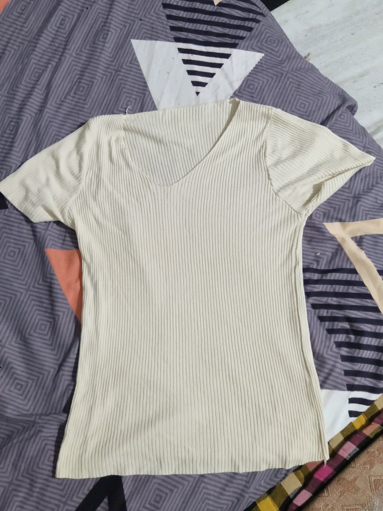 Off White Tee Shirt