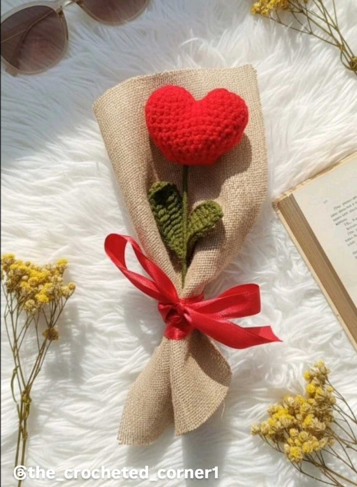 Crochet Heart Rose Bouquet