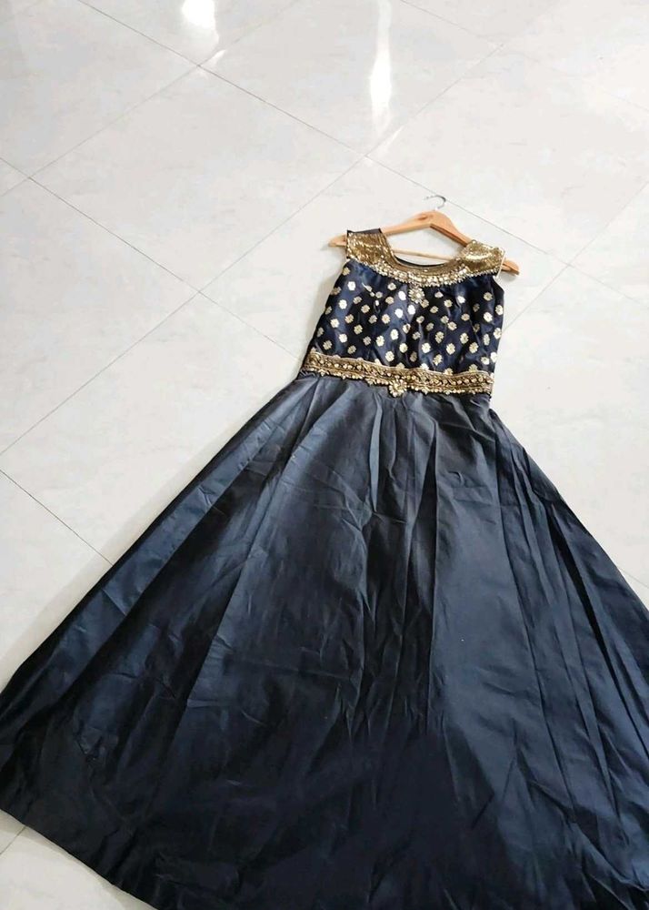 Elegant Navy Blue Gowns