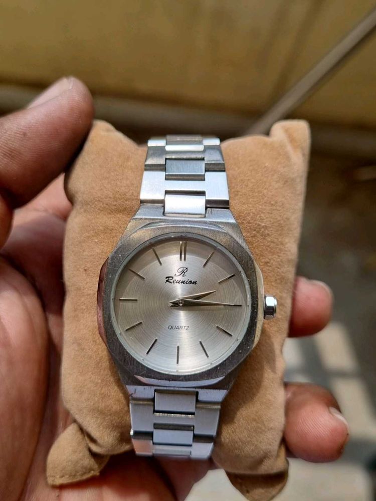 Classic Reunion Quartz unisex Watch