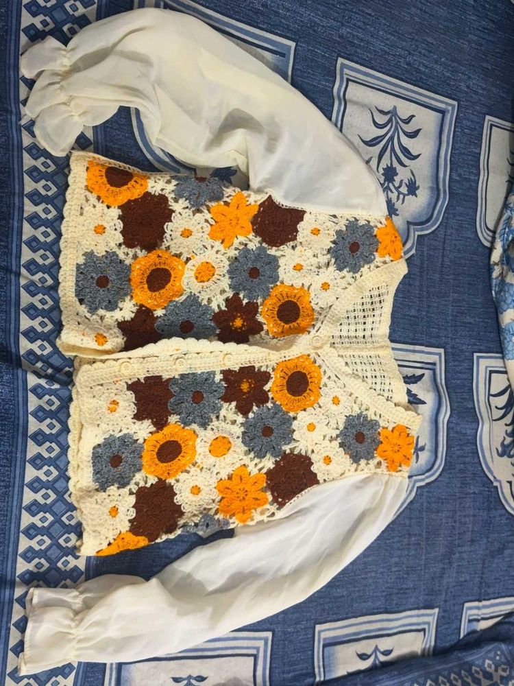 Crochet Floral Crop Top