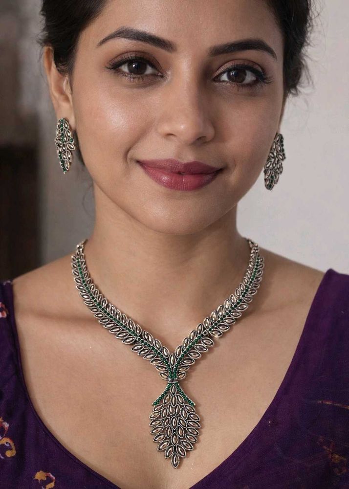 Exquisite Peacock Design Necklace &amp; Earrings Set