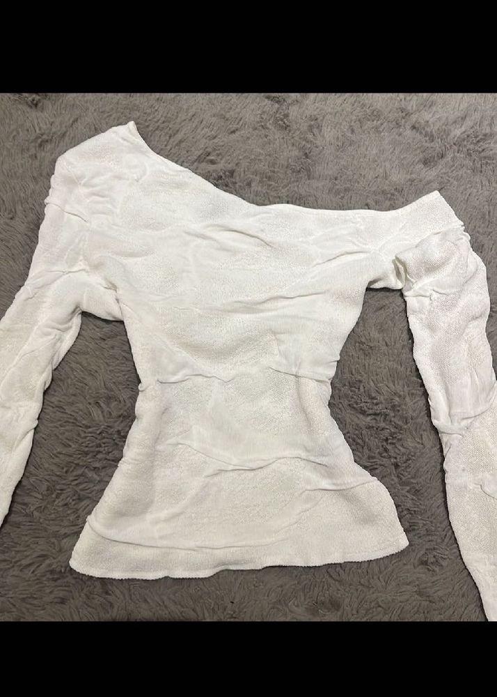 Zara Chic White One-Shoulder Textured Top star⭐️
