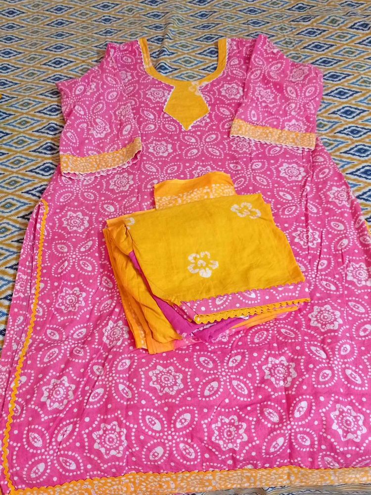 Vibrant Pink Kurta Set with Yellow Dupatta