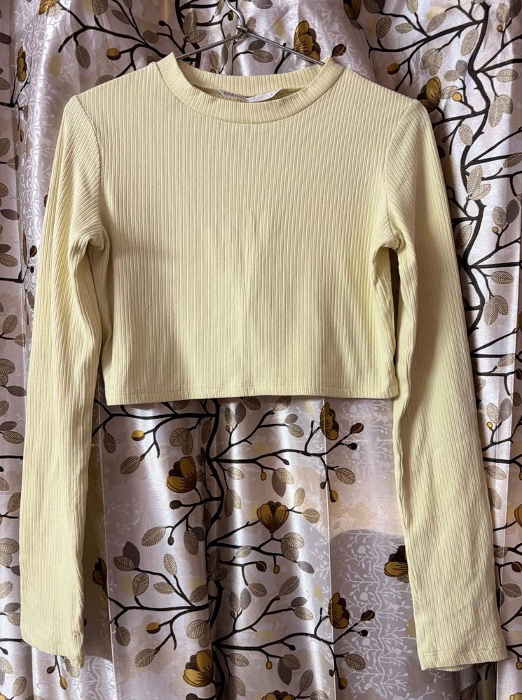 Ribbed Cropped Long Sleeve Top