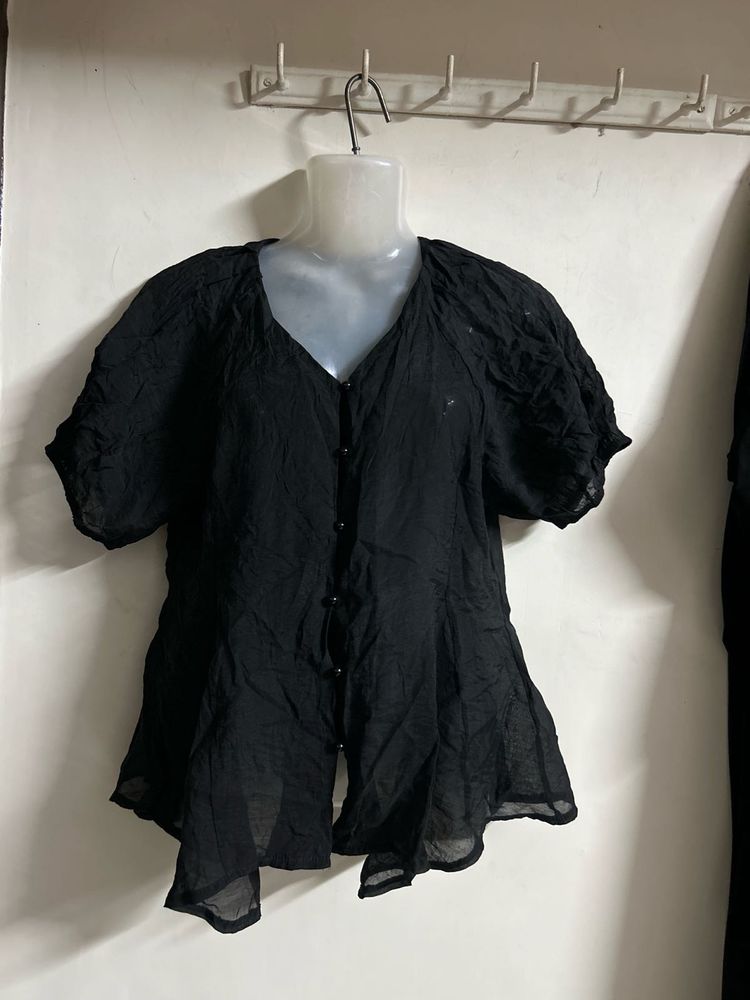 Chic Black Button-Up Blouse