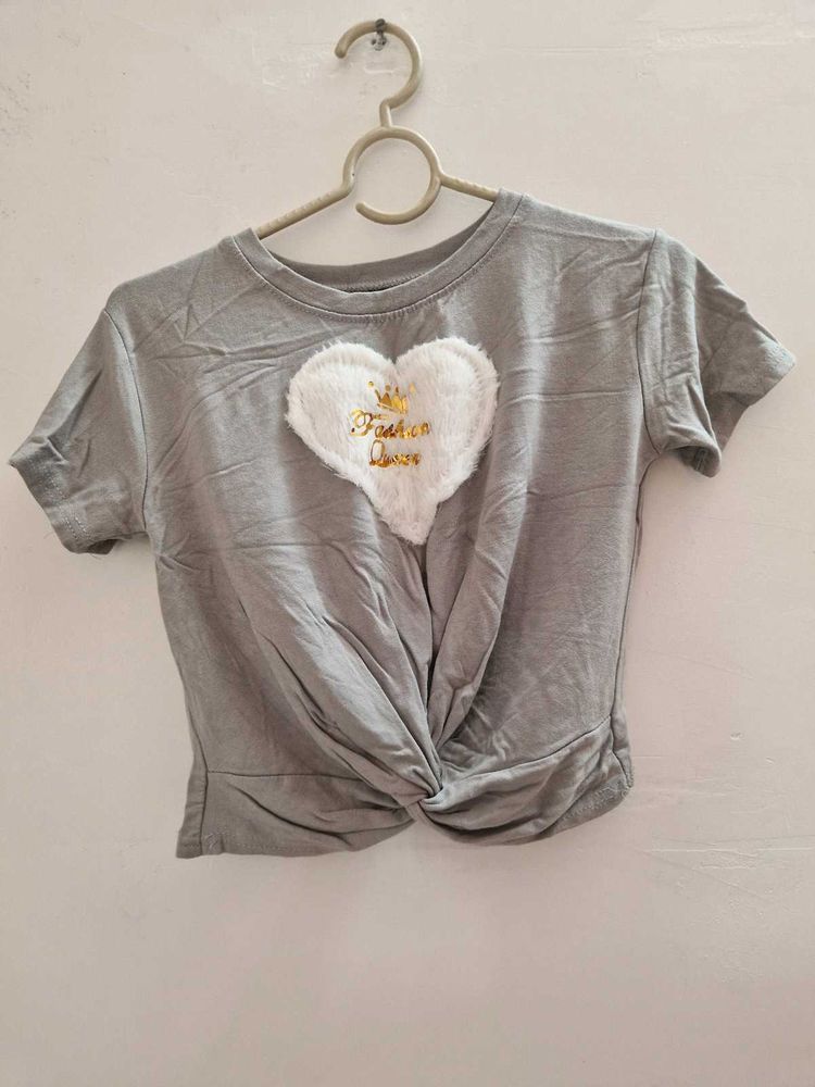Gray Fashion Queen Tee