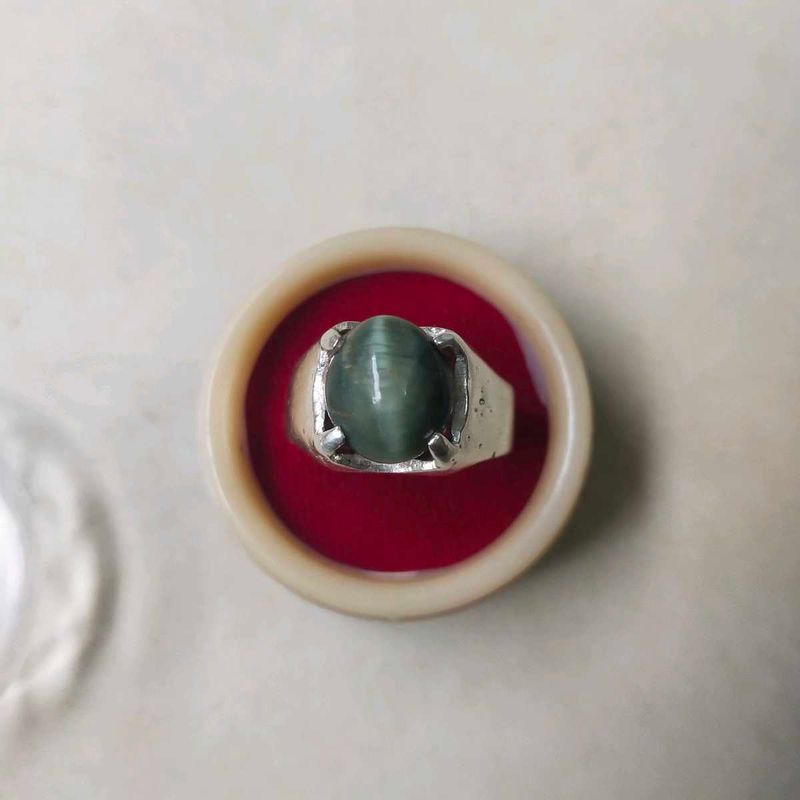 Natural Cat’s Eye Lahsuniya Gemstone Silver Ring |