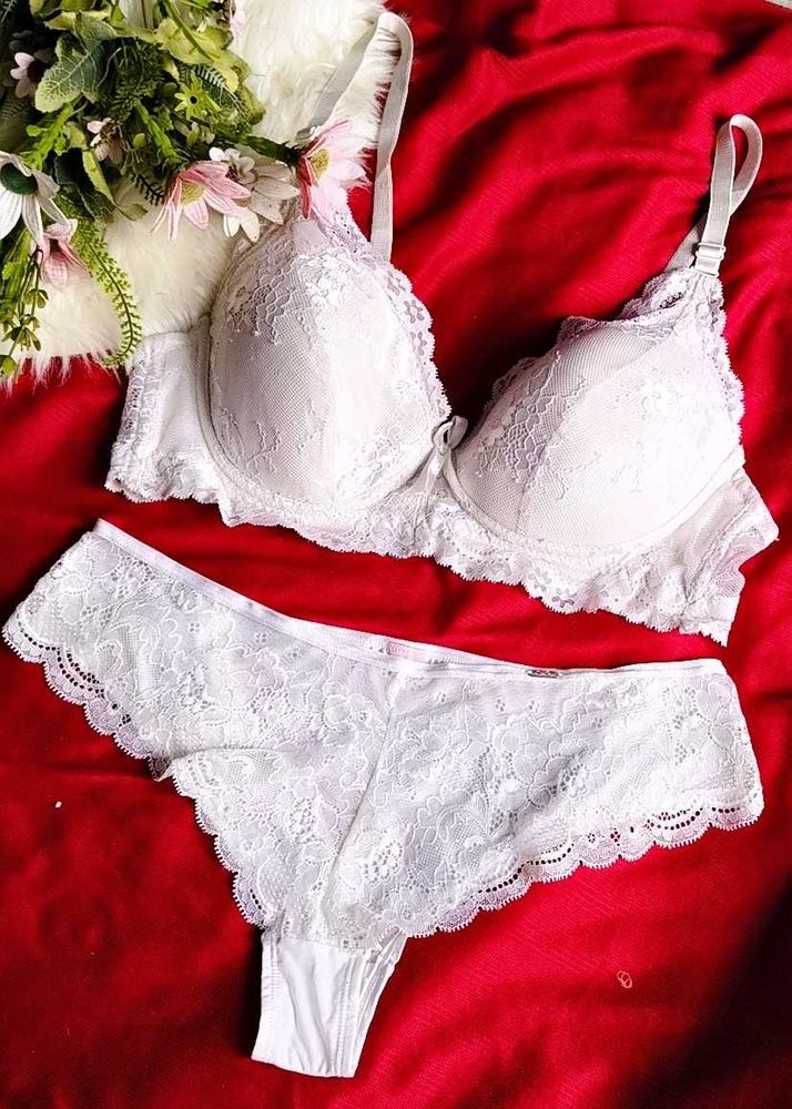 Elegant White Lace Bra &amp; Panty Set