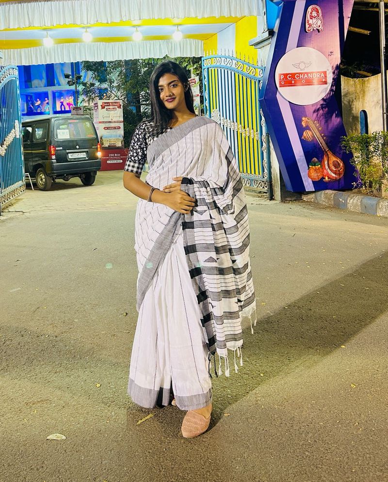 Elegant Striped Cotton Saree
