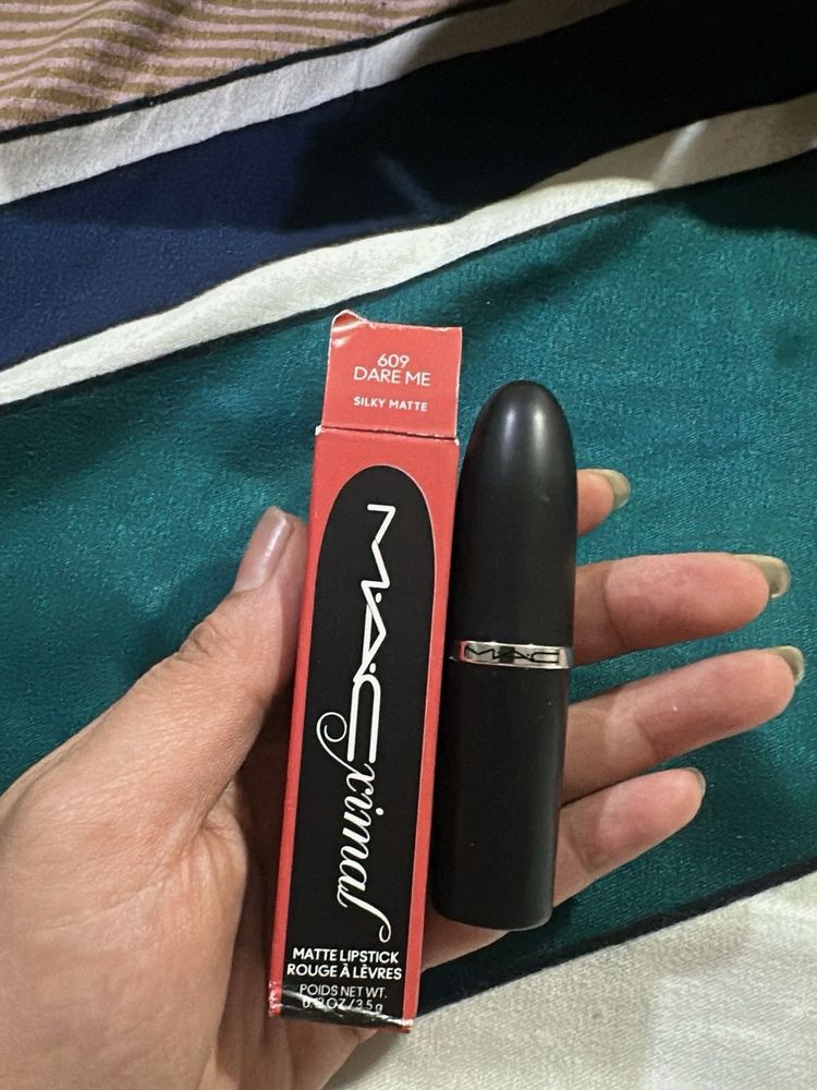 MAC Matte Lipstick - Dare Me