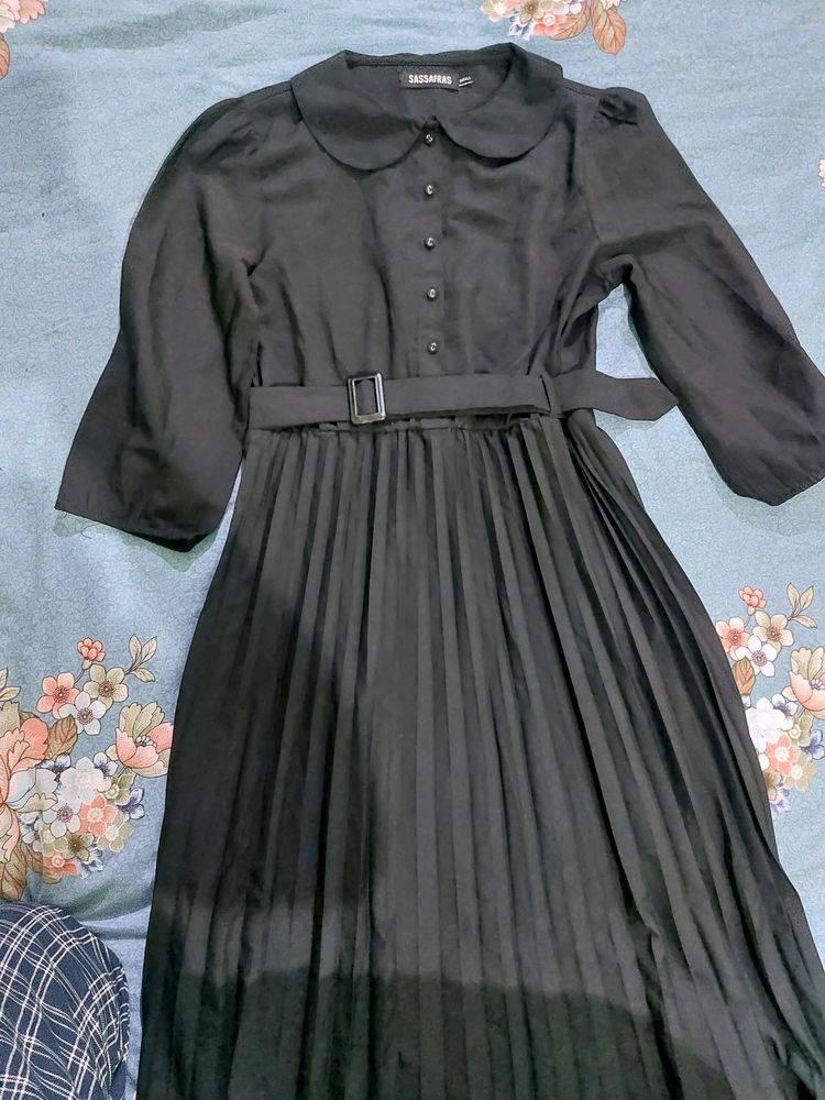 PLEATED DRESS