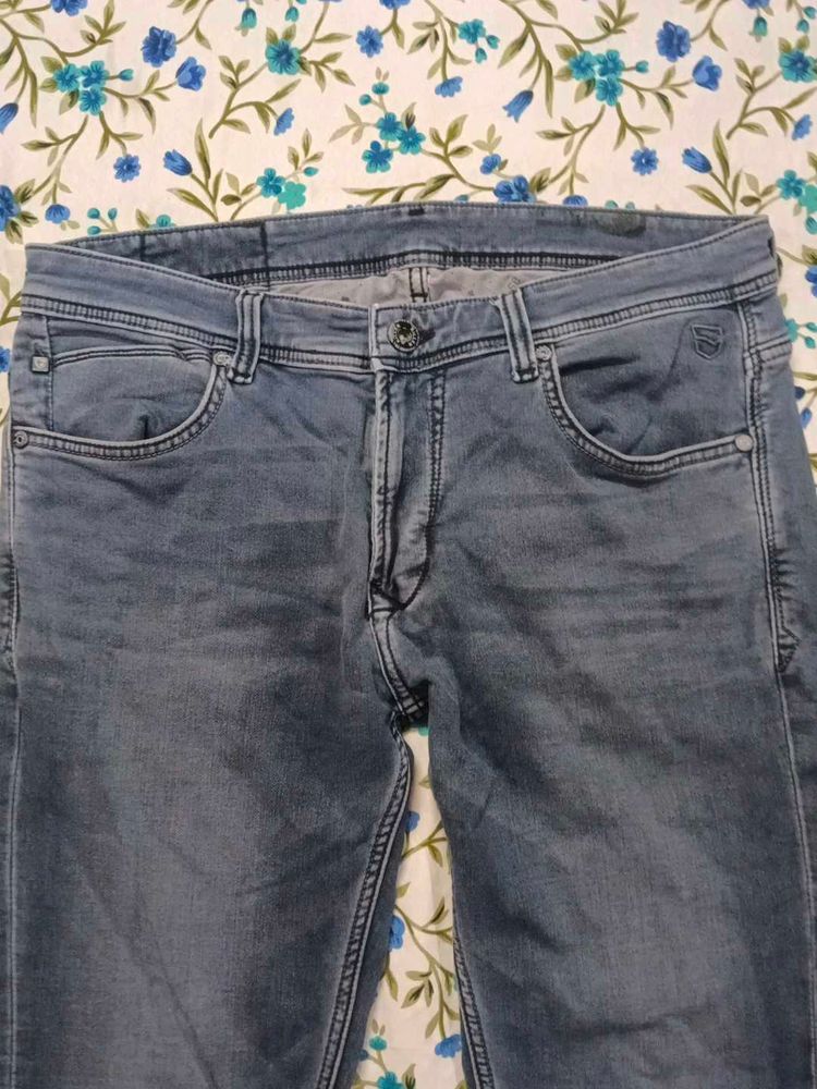 Stylish Light Wash Denim Jeans