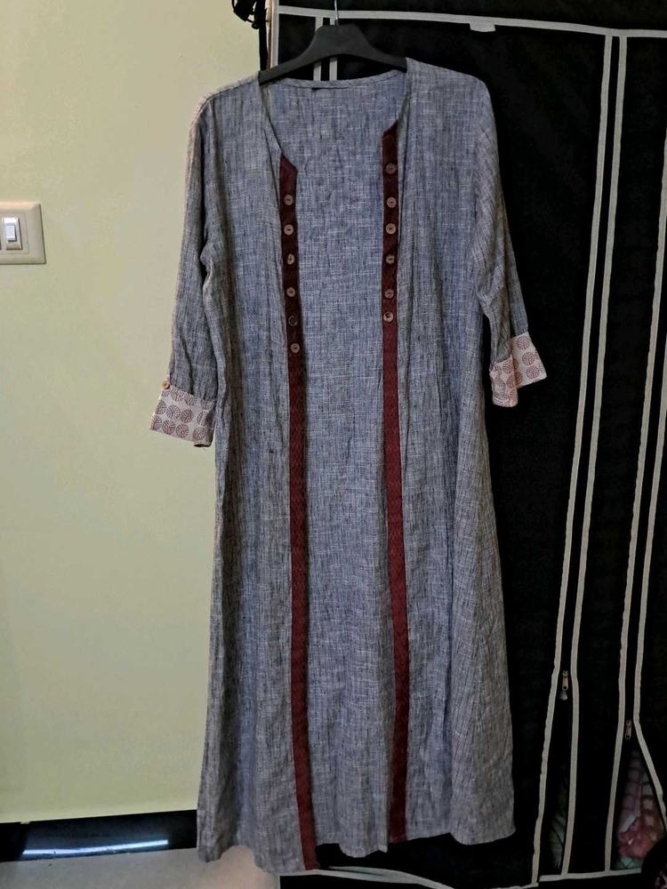 Grey shrug / overcoat