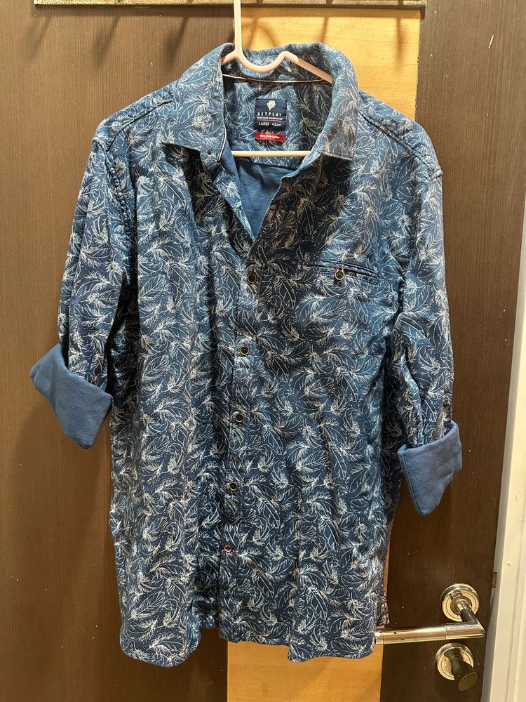 Netplay Men's Blue Leaf Print Shirt