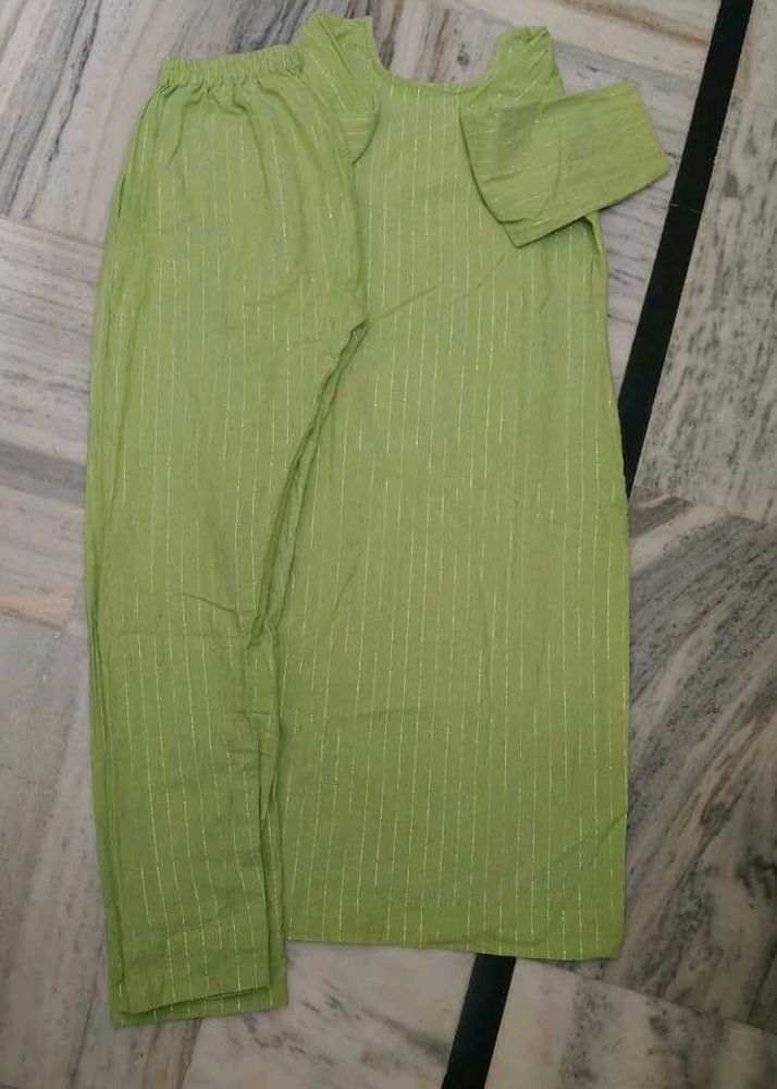 Charming Green Kurta Set with Striped Detail