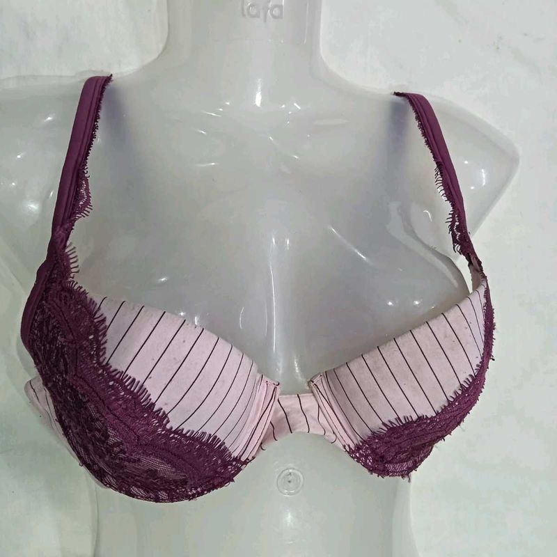 ❤️‍🔥 Lace Trim Striped Bra