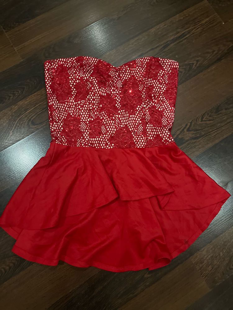 Vintage Y2K Red Strapless Top (padded)