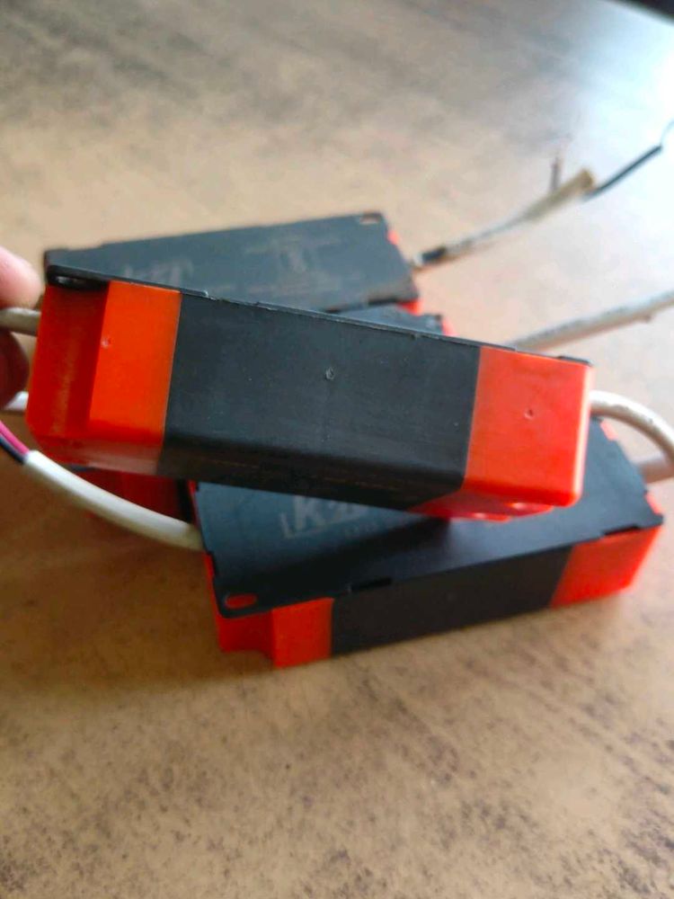 Lot of 4 Led drivers