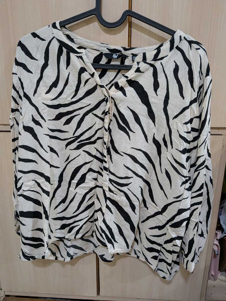 XXL Stylish Zebra Print Top