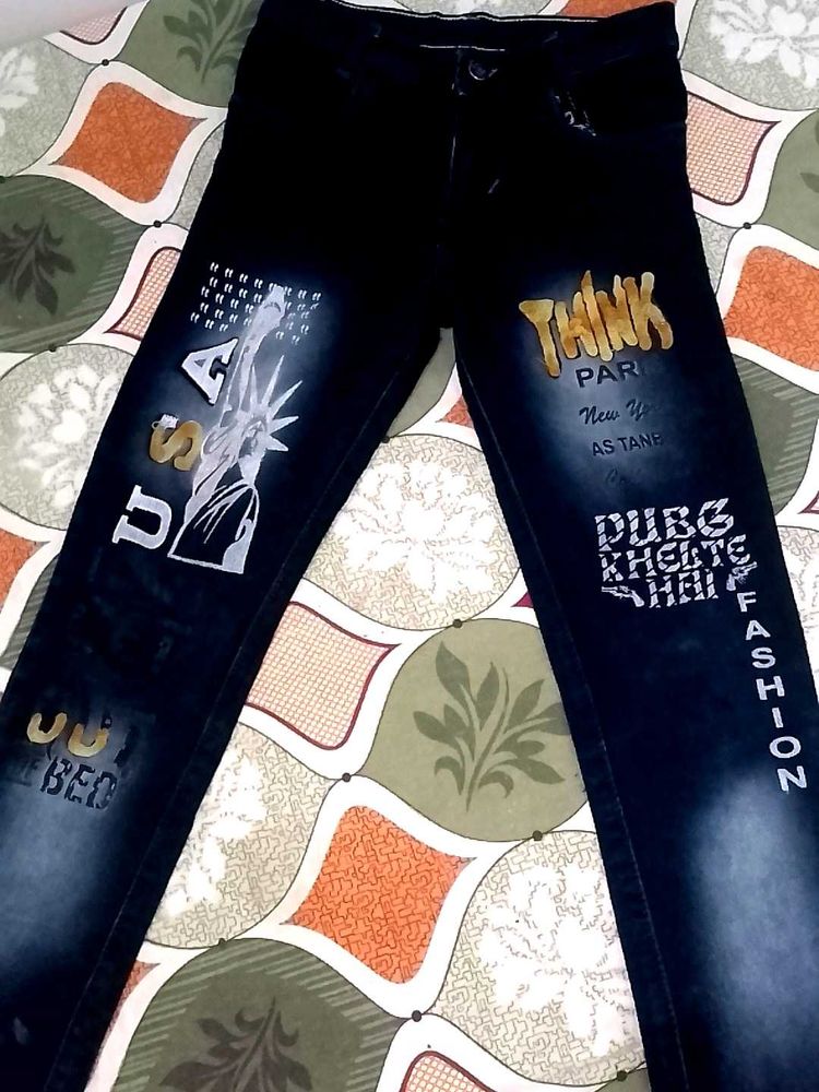 Graphic Print Jeans