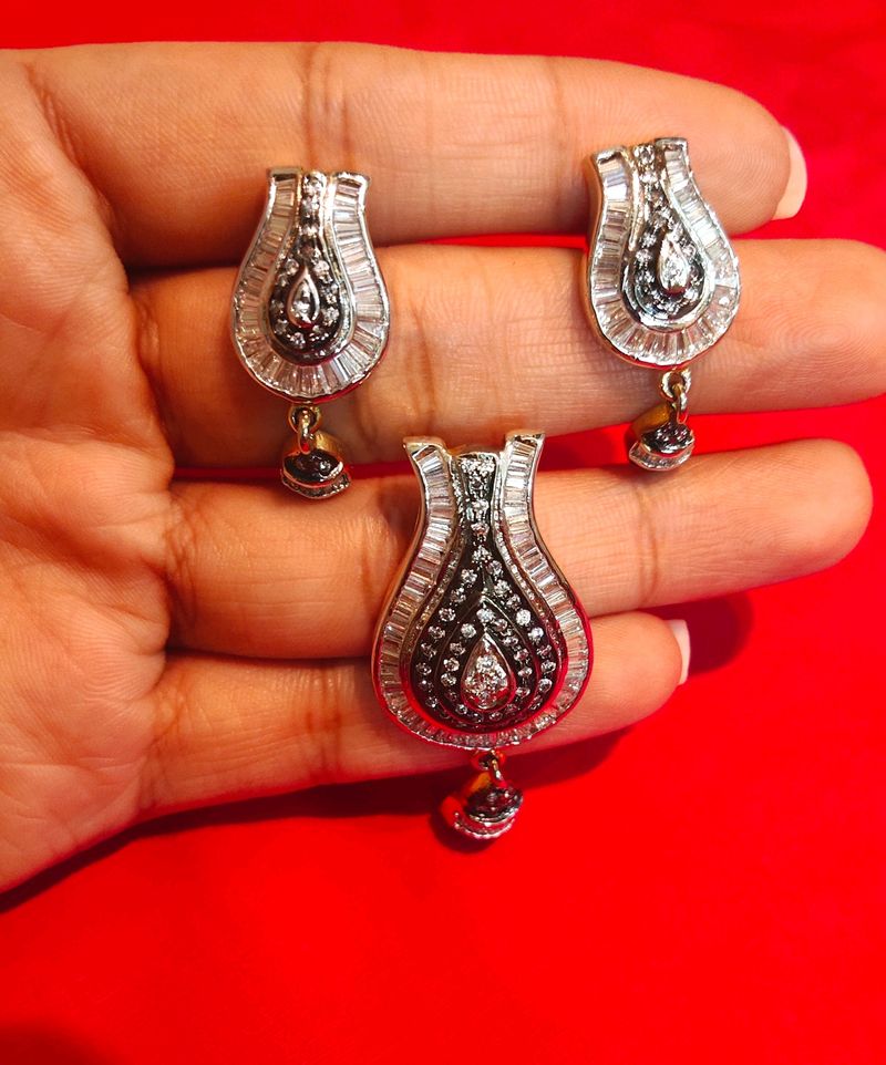 Pendant and Earrings Set