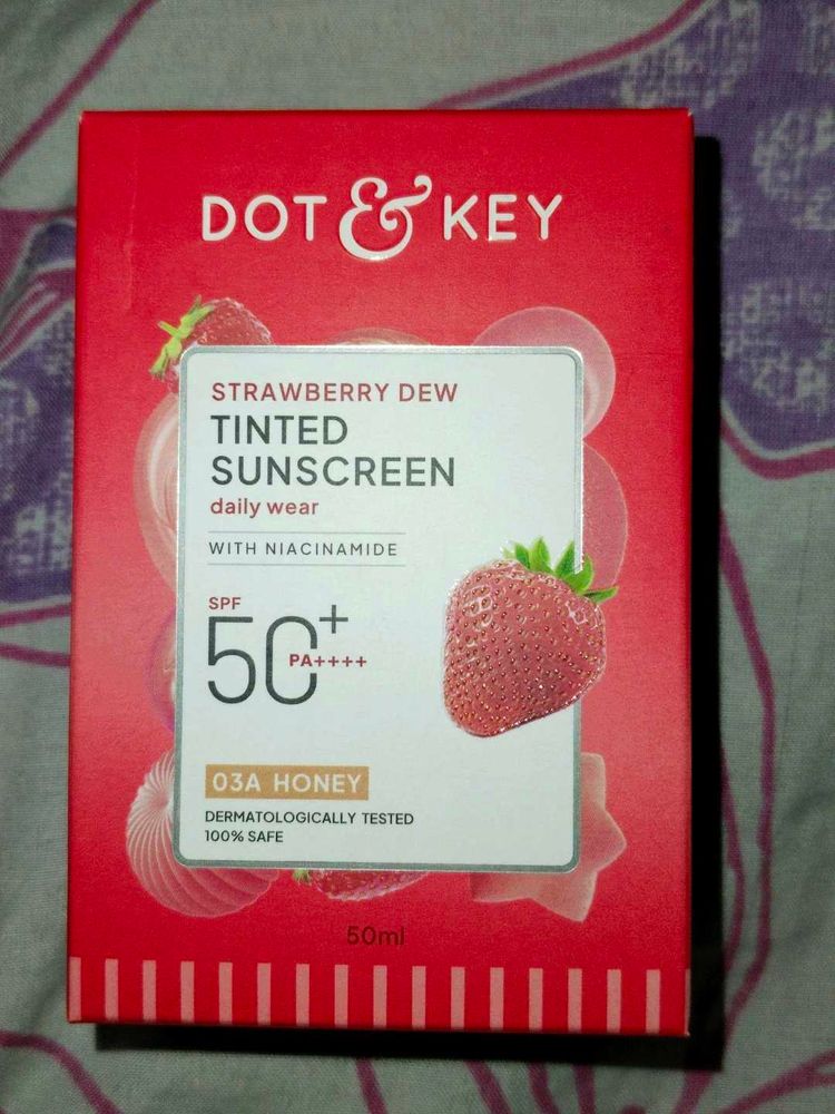 Dot &amp; Key Strawberry Dew Tinted Sunscreen