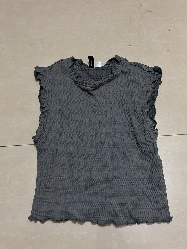 H&amp;M Smocked Ruffle Tank
