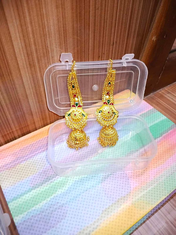 Exquisite Gold Tone Jhumka Earrings