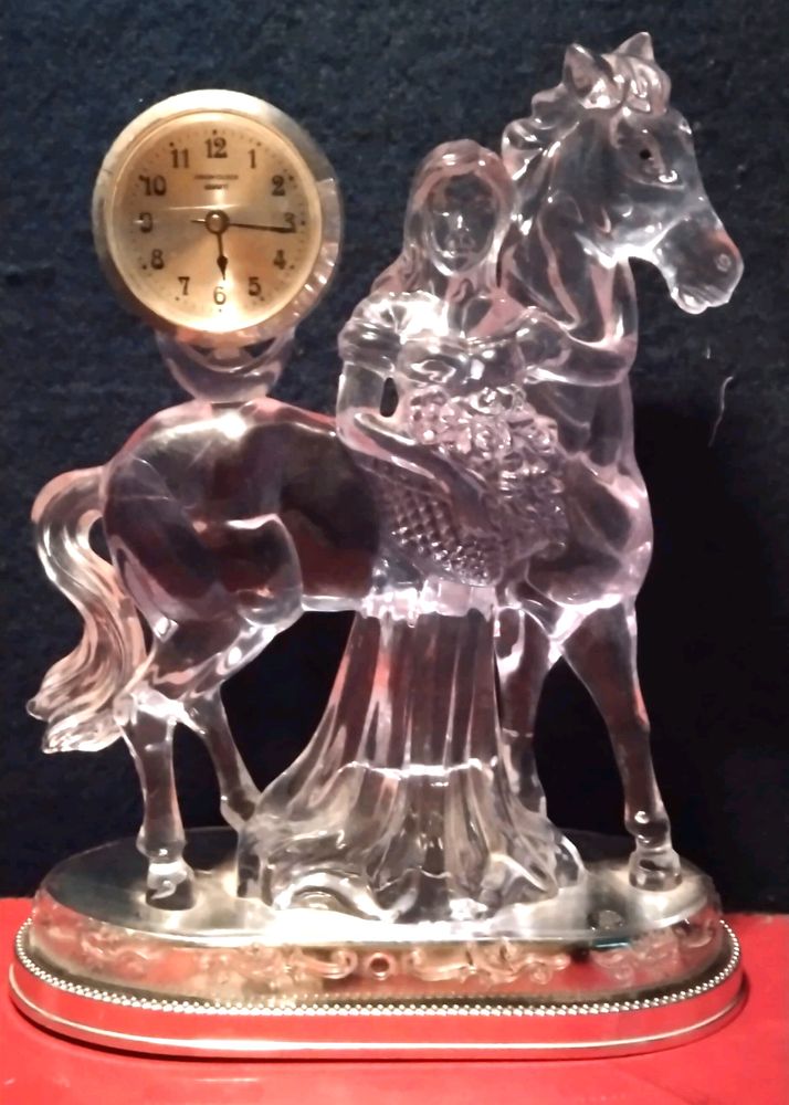 Girls Horse Showpiece With Clock