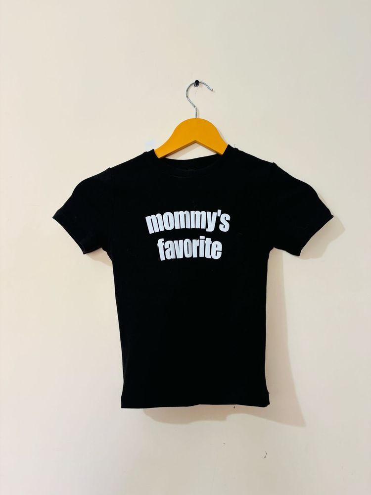 Black "Mommy's Favorite" T-Shirt